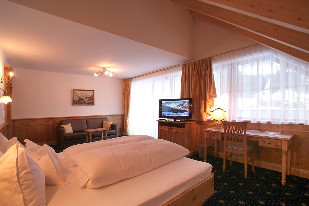 Hotel Fatlar อิสชเกิล ภายนอก รูปภาพ